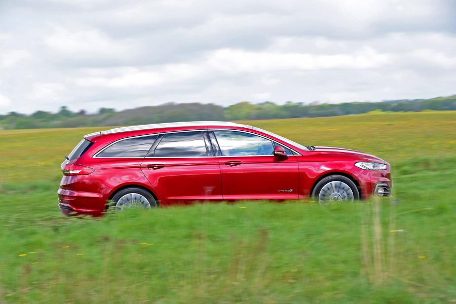  Ford Mondeo Hybrid Estate 2019 года  (фото 7 из 21)